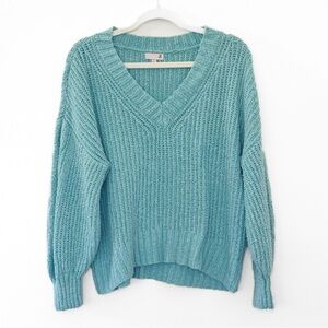 SO Cyan Blue V-Neck Chunky Knit Relaxed Fit Sweater - Size Large